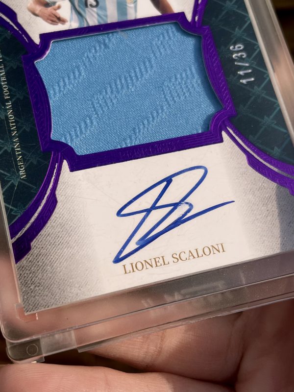 Lionel Scaloni2022 Fansmall Argentina Patch purple 11/36 Autógrafo - Imagen 2